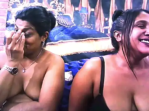 Snapshot of IndianSexyLady4u chatting on 11-30-25, 08:07 IndianSexyLady4u online show from 11-30-25, 08:07