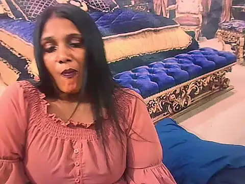 Snapshot of IndianSexyLady4u chatting on 12-14-25, 08:46 IndianSexyLady4u online show from 12-14-25, 08:46