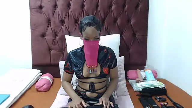 Snapshot of GODDESSBARBIIE chatting on 09-23-25, 11:30 GODDESSBARBIIE online show from 09-23-25, 11:30