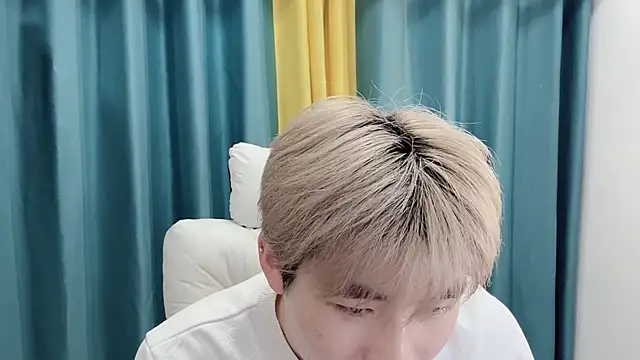 xiaoyang5200 online show from 02-25-26, 01:43