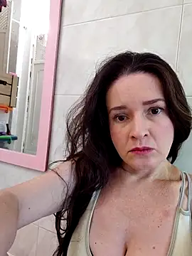 Snapshot of _anita_rojas chatting on 12-18-25, 02:45 anita rojas online show from 12-18-25, 02:45