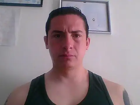 Snapshot of mickseb89 chatting on 09-22-25, 02:30 mickseb89 online show from 09-22-25, 02:30