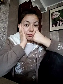Snapshot of LenaBloomy chatting on 11-24-25, 12:27 LenaBloomy online show from 11-24-25, 12:27