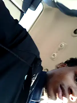 Snapshot of Dropdingo chatting on 10-16-25, 01:56 Dropdingo online show from 10-16-25, 01:56