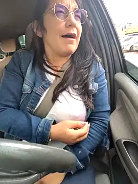 Snapshot of MAFE__29 chatting on 10-13-25, 09:26 MAFE 29 online show from 10-13-25, 09:26