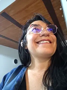 Snapshot of MAFE__29 chatting on 10-24-25, 11:56 MAFE 29 online show from 10-24-25, 11:56