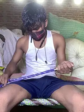 Snapshot of uniquesexyboy5689 chatting on 05-15-26, 07:59 uniquesexyboy5689 online show from 05-15-26, 07:59