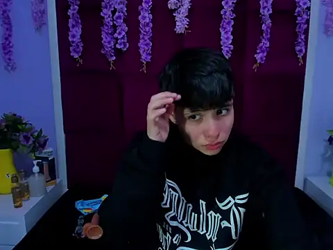 Bruno Cruzz online show from 10-29-25, 02:25