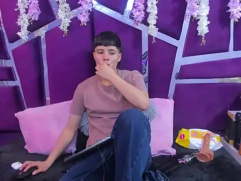 Bruno Cruzz online show from 11-15-25, 02:31