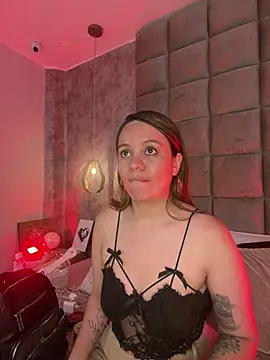 Sky Junne online show from 01-17-26, 05:05