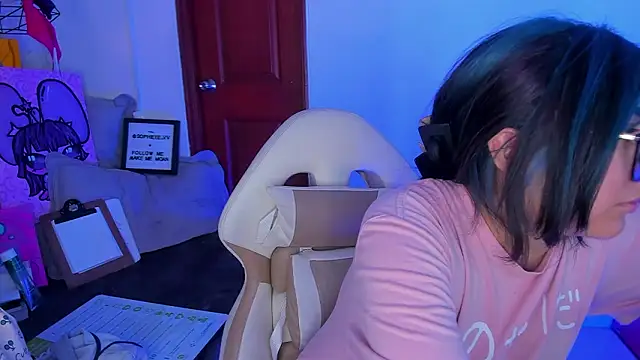 sophiievv online show from 02-18-26, 06:48