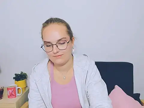 AliceCrazy69 online show from 10-02-25, 08:16