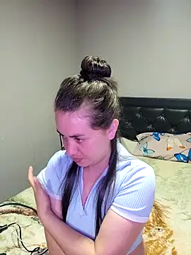 Snapshot of CathyMoss chatting on 03-10-26, 02:55 CathyMoss online show from 03-10-26, 02:55