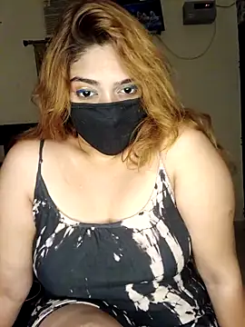 Snapshot of Queen-kohinoor chatting on 09-18-25, 09:28 Queen-kohinoor online show from 09-18-25, 09:28