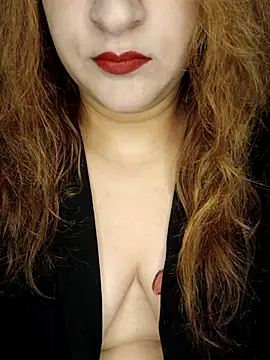 Snapshot of Queen-kohinoor chatting on 09-20-25, 01:34 Queen-kohinoor online show from 09-20-25, 01:34