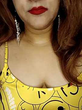 Snapshot of Queen-kohinoor chatting on 09-28-25, 08:20 Queen-kohinoor online show from 09-28-25, 08:20