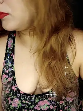 Snapshot of Queen-kohinoor chatting on 10-01-25, 10:16 Queen-kohinoor online show from 10-01-25, 10:16