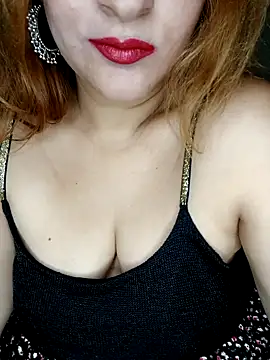 Snapshot of Queen-kohinoor chatting on 10-07-25, 10:12 Queen-kohinoor online show from 10-07-25, 10:12