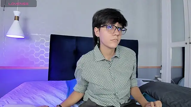 Tsuki Maru online show from 09-29-25, 07:08