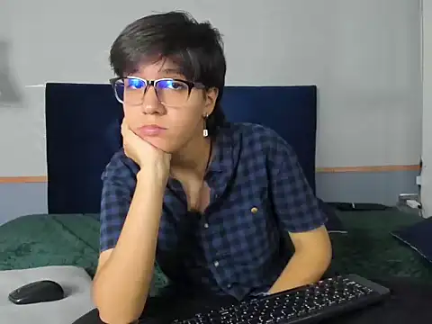 Tsuki Maru online show from 10-07-25, 03:09