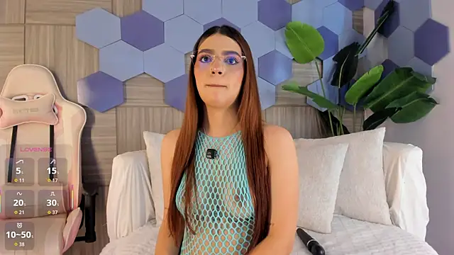 MilaGrace1 online show from 04-07-26, 10:15