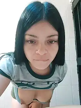 Snapshot of LunaJacobs chatting on 11-07-25, 12:38 LunaJacobs online show from 11-07-25, 12:38