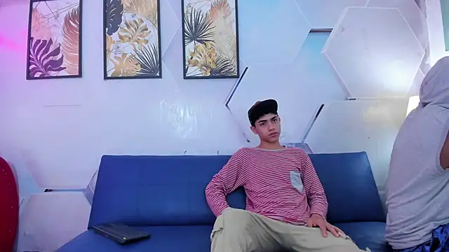 Xxx hot3 online show from 09-17-25, 03:03