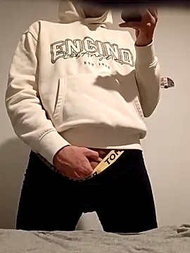 Jadriel23 online show from 09-18-25, 08:44