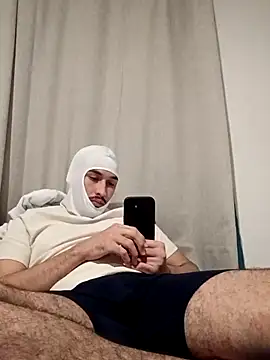 Jadriel23 online show from 09-30-25, 05:01