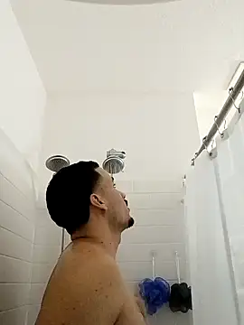 Jadriel23 online show from 10-08-25, 06:49