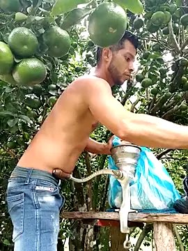 Snapshot of AlphaAlterX chatting on 10-04-25, 09:46 AlphaAlterX online show from 10-04-25, 09:46