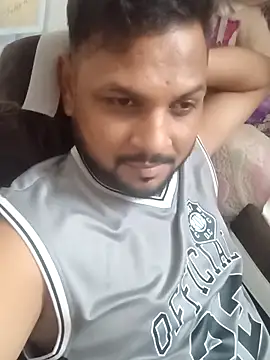 itzrocky1 online show from 10-04-25, 01:53