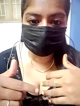 Snapshot of Reshma-Rani chatting on 10-08-25, 07:55 Reshma-Rani online show from 10-08-25, 07:55