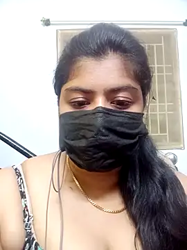 Snapshot of Reshma-Rani chatting on 12-18-25, 06:03 Reshma-Rani online show from 12-18-25, 06:03