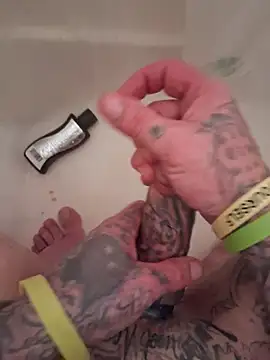 Snapshot of MRTATTWO chatting on 01-15-26, 03:38 MRTATTWO online show from 01-15-26, 03:38