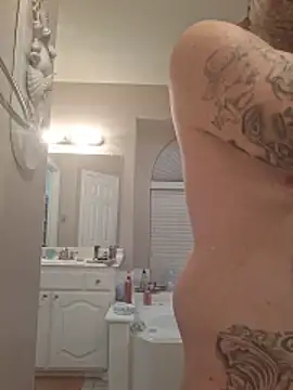 Snapshot of MRTATTWO chatting on 02-15-26, 03:36 MRTATTWO online show from 02-15-26, 03:36