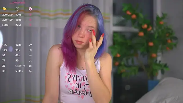 JuliannaWenger online show from 11-18-25, 03:49