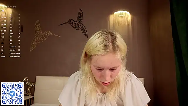 Snapshot of JuliannaWenger chatting on 02-10-26, 04:11 JuliannaWenger online show from 02-10-26, 04:11