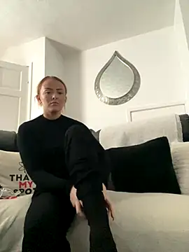 Snapshot of RedHeadRoxyUK chatting on 12-05-25, 10:46 RedHeadRoxyUK online show from 12-05-25, 10:46