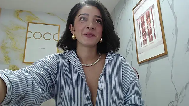 sara lopez s online show from 09-16-25, 01:45