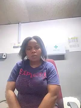 Snapshot of Babedaawl chatting on 12-16-25, 11:43 Babedaawl online show from 12-16-25, 11:43