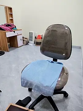 Lyly suri07 online show from 04-04-26, 10:29