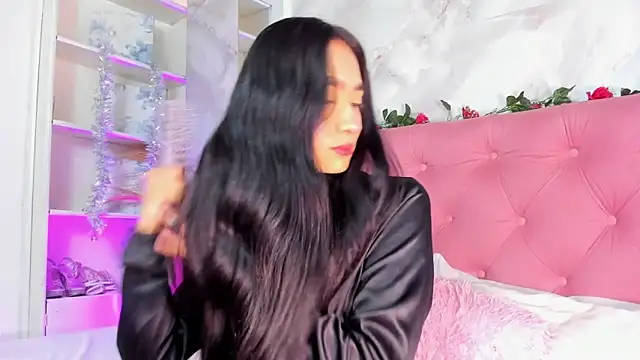 Nicolqueen  online show from 02-19-26, 11:06