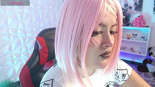 lil candy77 online show from 04-14-26, 11:49