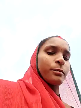 Snapshot of Idhika_Jha chatting on 10-16-25, 03:18 Idhika Jha online show from 10-16-25, 03:18