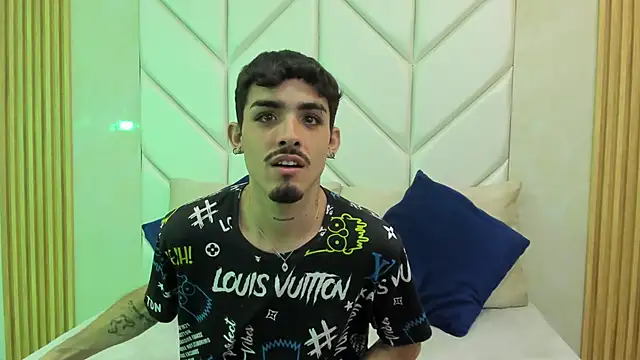 NikoStone  online show from 10-08-25, 02:58