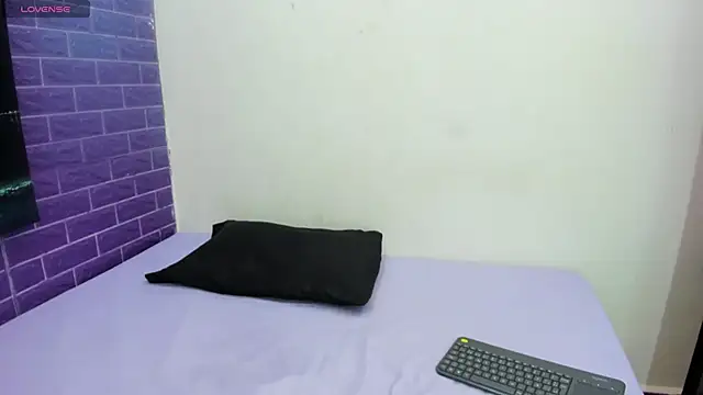 Cora 222 online show from 09-21-25, 11:23