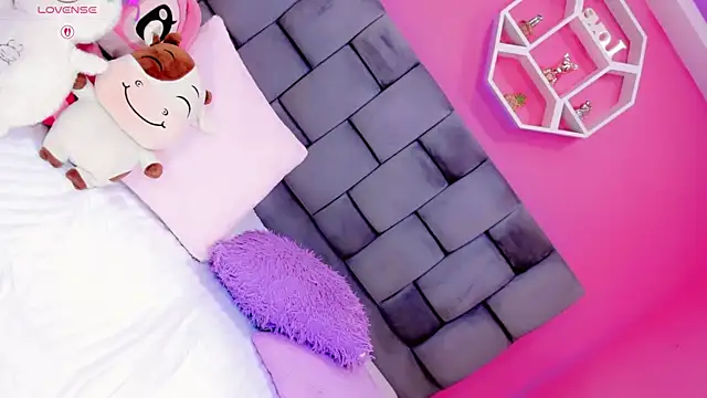 Nauthy girl online show from 03-19-26, 01:04