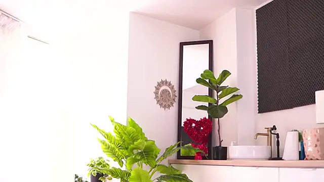 Snapshot of AishaaDevoe chatting on 02-14-26, 10:45 AishaaDevoe online show from 02-14-26, 10:45