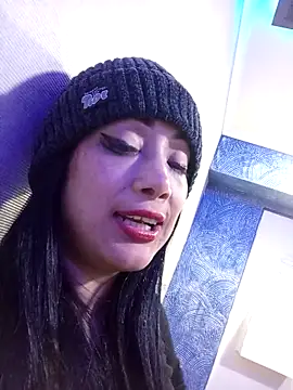 Snapshot of Danielita2025 chatting on 09-27-25, 04:17 Danielita2025 online show from 09-27-25, 04:17